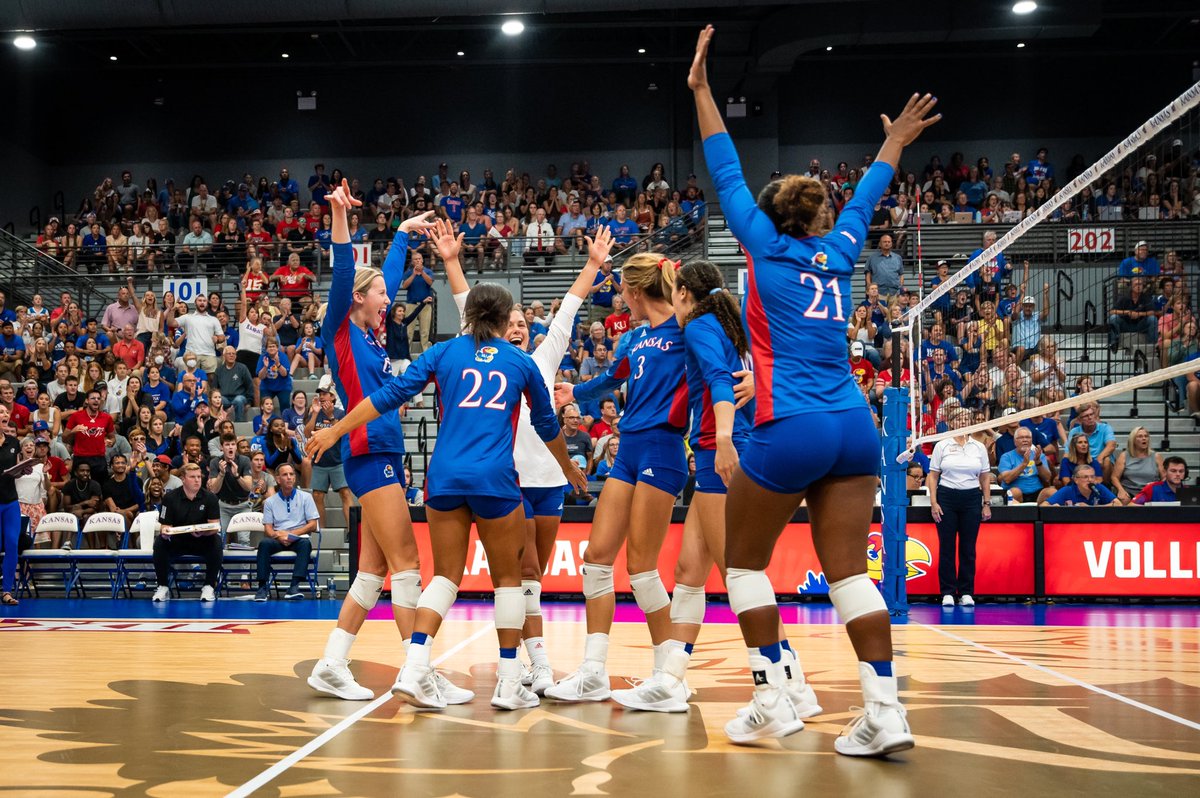 Kansas Volleyball tweet media