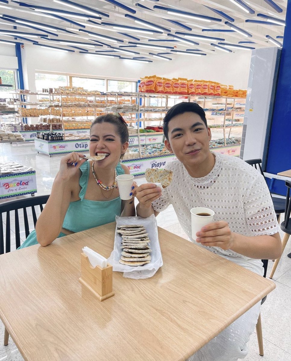 TheDarrenatics2's tweet photo. End your day on a happy note! SMILE AWAY YOUR STRESSORS!
😊😃😄😀
#ItsTimeToSmileAgain
#DARREN @Espanto2001 https://t.co/BRmJbqd7OY