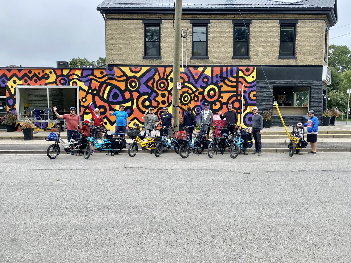 ternbicycles's tweet photo. 🎨 #AndrewLewis
📍 #LdnOnt @EspressoLdnont
📸 @andreamloewen
/thread https://t.co/Vb9JXHdbY9
