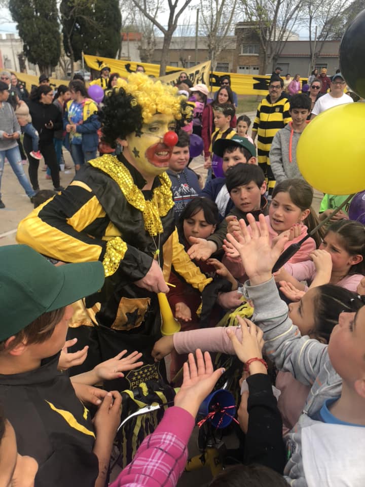 interiorCAP's tweet image. La Peña @Carmelolate celebró el Día del Carbonerito en su localidad y junto casi 200Kg de alimentos no perecederos para donar.