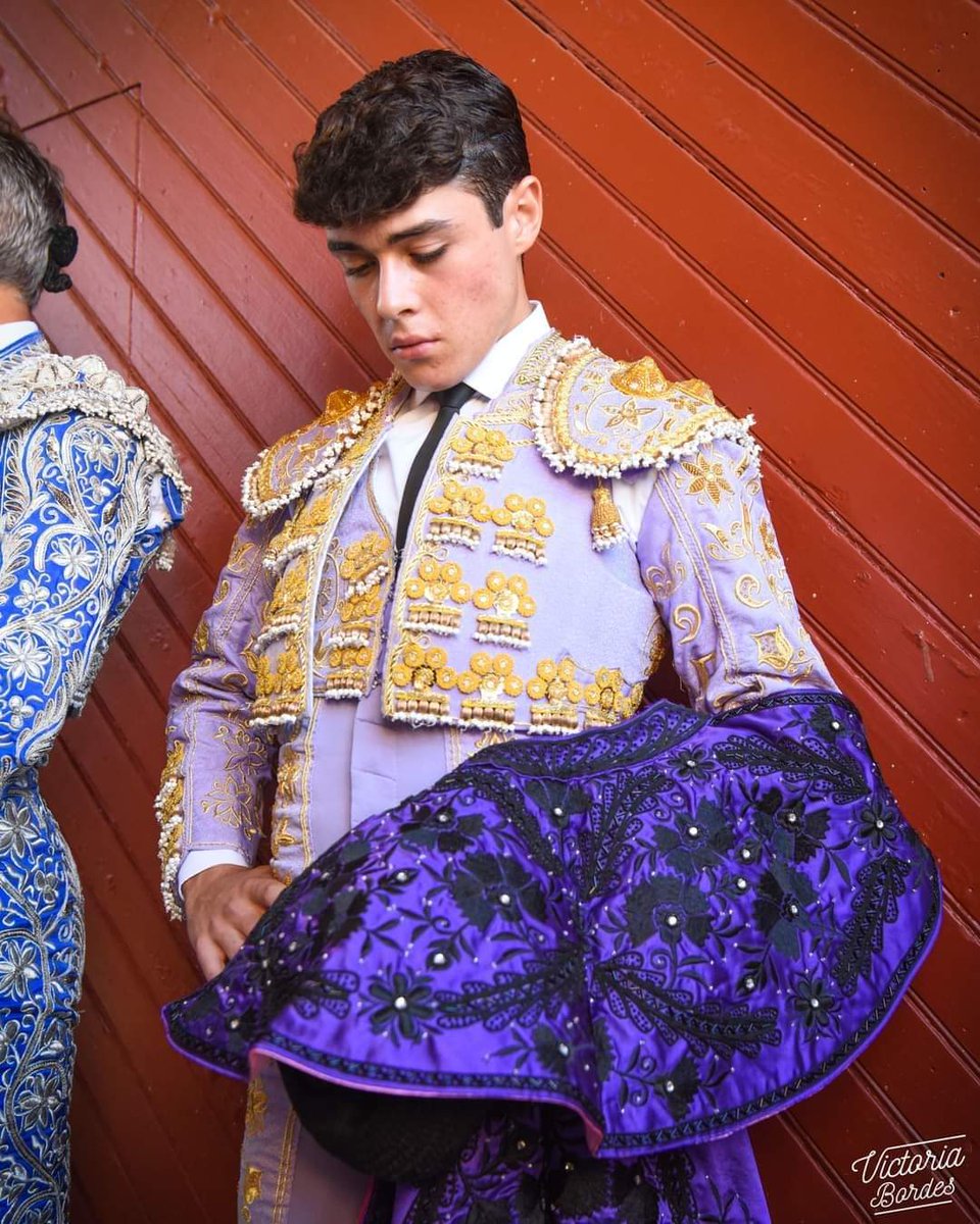 Novillada non piquée - 04/09/2022
📷 <a href="/BordesVictoria/">Bordes Victoria</a> 
Album complet 👉 bit.ly/3RDHwEc