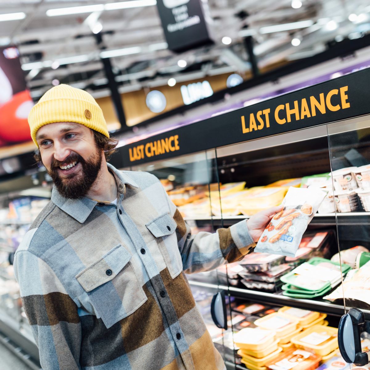 Kyselytutkimuksemme mukaan 69 % suomalaisista kertoo ostavansa punalaputettuja, viimeisen käyttöpäivän tuotteita alennettuun hintaan. Kiitos, että osallistut hävikin vähentämiseen kanssamme! #hävikkiviikko

Lue lisää hävikkitoimistamme: kesko.fi/media/uutiset-…