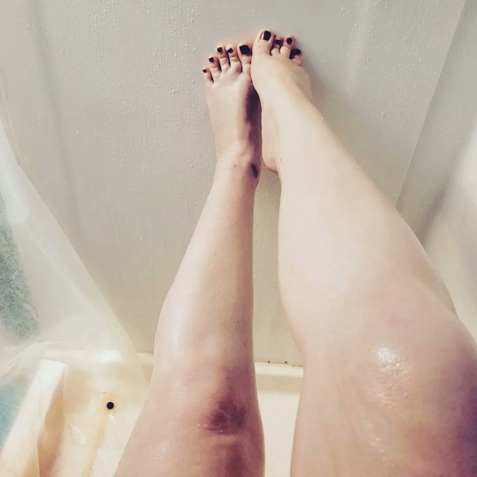Shower time!   https://t.co/gWA6r3eW6G  #shower #soapy #legsfordays #legs #legsshaved #shaved #onlyfans<a href="/tag/shower"class="tags">#shower</a><a href="/tag/legs"class="tags"><span>#legs</span></a><a href="/tag/free"class="tags"><span>#free</span></a><a href="/tag/feet"class="tags"><span>#feet</span></a><a href="/tag/wet"class="tags"><span>#wet</span></a><a href="/tag/wethair"class="tags"><span>#wethair</span></a><a href="/tag/polish"class="tags"><span>#polish</span></a><a href="/tag/darkhair"class="tags"><span>#darkhair</span></a>