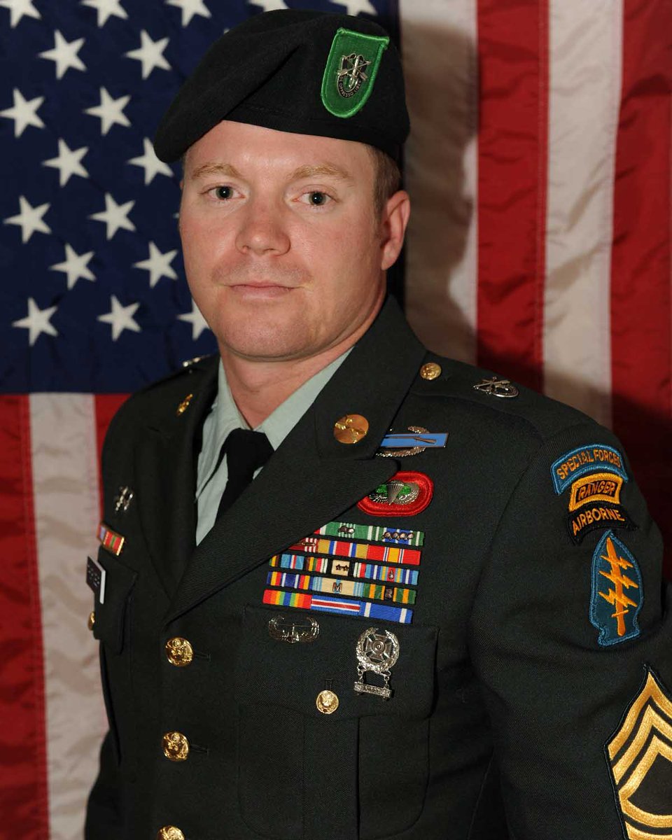 GreenBeretFound's tweet image. Today we remember SFC William M. Bennett and MSG Kevin N. Morehead killed in action on this day in 2003. We also remember SFC Duane A. Thornsbury killed in action on this day in 2009. De Oppresso Liber! 🇺🇸 Memorial Wall: ow.ly/Vy0350KGQmv #greenberet #specialforces #SOF