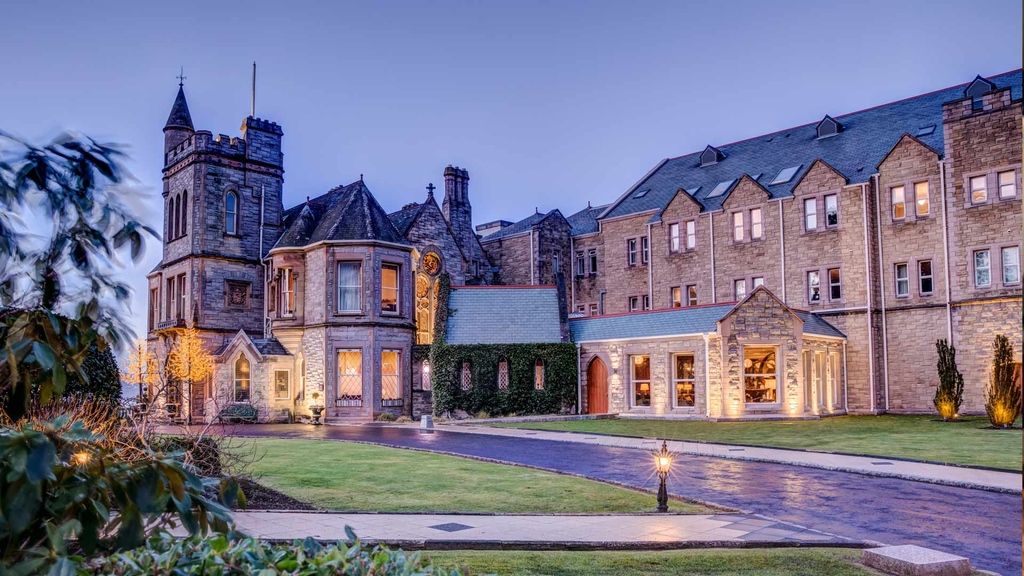 Guides For Brides tweet media