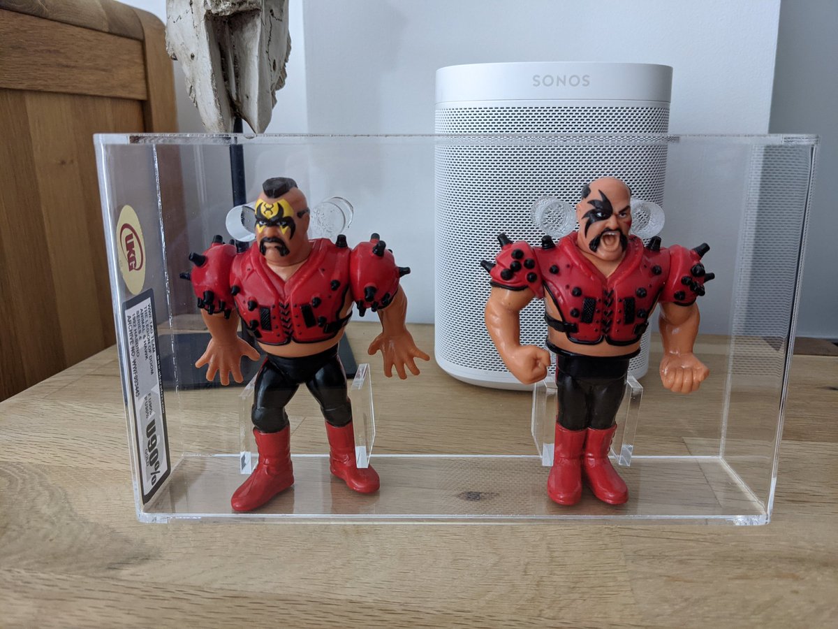 hWoBradders's tweet photo. @hWoOfficialPage @RWAnimal @ColossusNick @kylekustoms2018 @Taggsy79 @MidMondays @EyecandyTattooo @Camz316 @thehasbook @Nafelarr180 @georgecarter01 @PaulElleringWWE #LOD #WhatARush #TellEmHawk #RIPAnimal https://t.co/TLyiCnPFS5