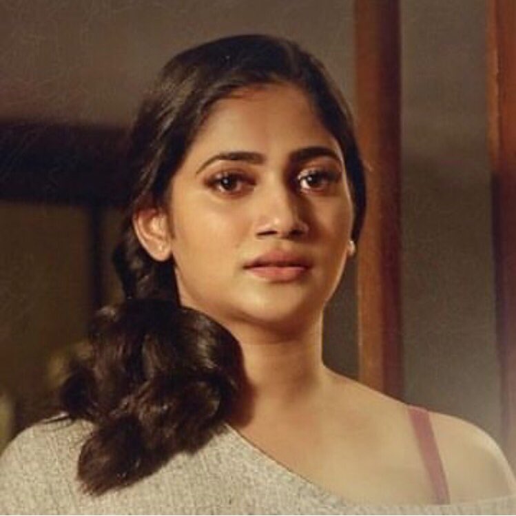 tharshliya_'s tweet photo. ❤️💫 #Losliya 

#Srilankan #AnnaPoorni https://t.co/FsH3tXjAB0