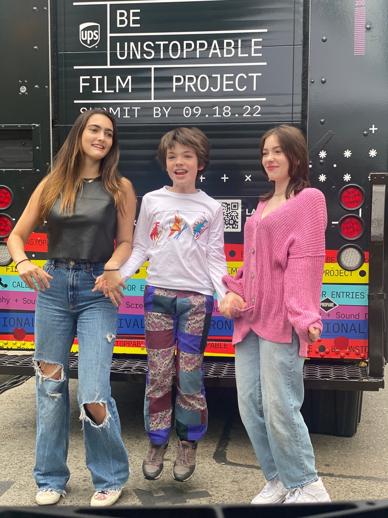 MaximSwinton's tweet photo. Here with my family for the world premiere of ⁠
@raymondandray today! 
⁠
Amazing to be in Toronto! ⁠
⁠
#raymondandray @tiff_net #TIFF #TIFF22 https://t.co/PZqSJ8XUu7
