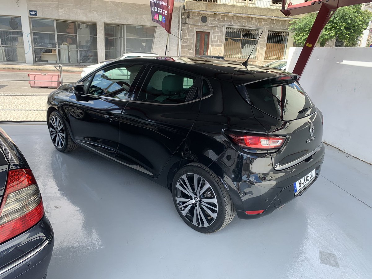 P1999jose's tweet photo. Procuras carro novo ? Fala comigo tenho várias opções tanto de caixa automática como Manual tenho carros a diesel ou gasolina como vês oportunidades não faltam 
Em baixo encontram-se várias opções https://t.co/sWGQRldolh