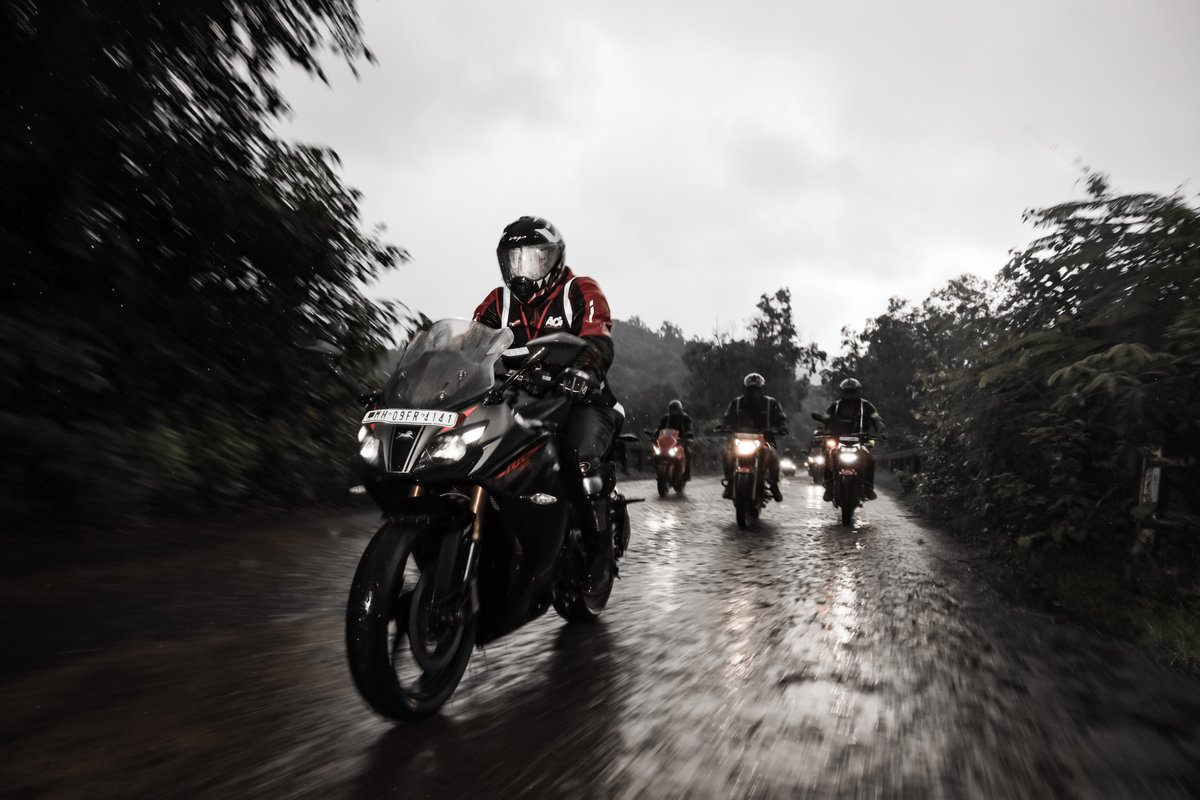 TVSApacheSeries's tweet image. And this is what an action packed and adrenaline filled weekend with the pack looks like.
Scroll to see moments from #AOGOvernight Weekend rides! Wish to be part of our next ride? Join AOG by clicking on the link in the bio.
#ApacheOwnersGroup #AOG #TVSApacheSeries #OneRacingGene
