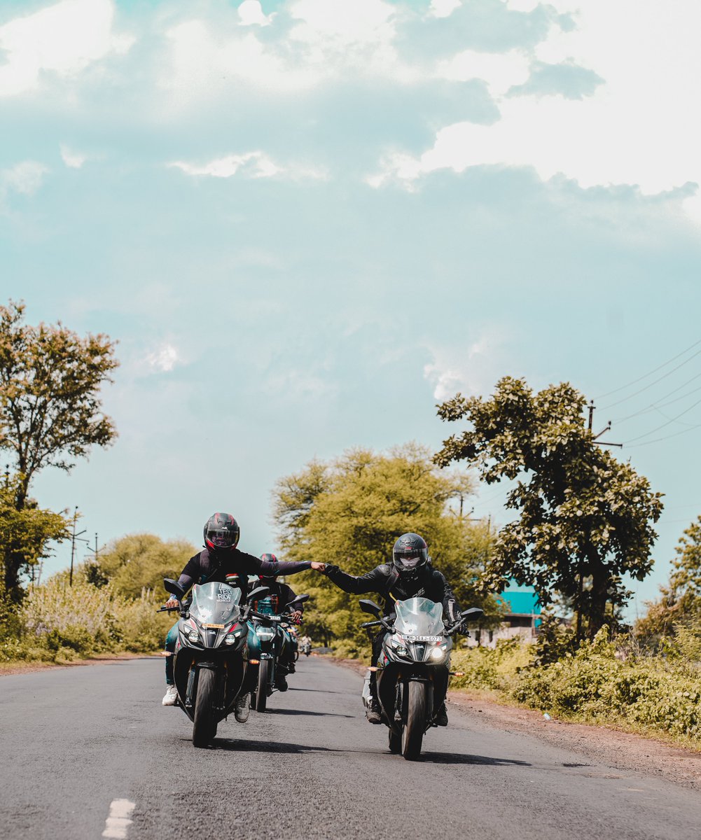 TVSApacheSeries's tweet image. And this is what an action packed and adrenaline filled weekend with the pack looks like.
Scroll to see moments from #AOGOvernight Weekend rides! Wish to be part of our next ride? Join AOG by clicking on the link in the bio.
#ApacheOwnersGroup #AOG #TVSApacheSeries #OneRacingGene