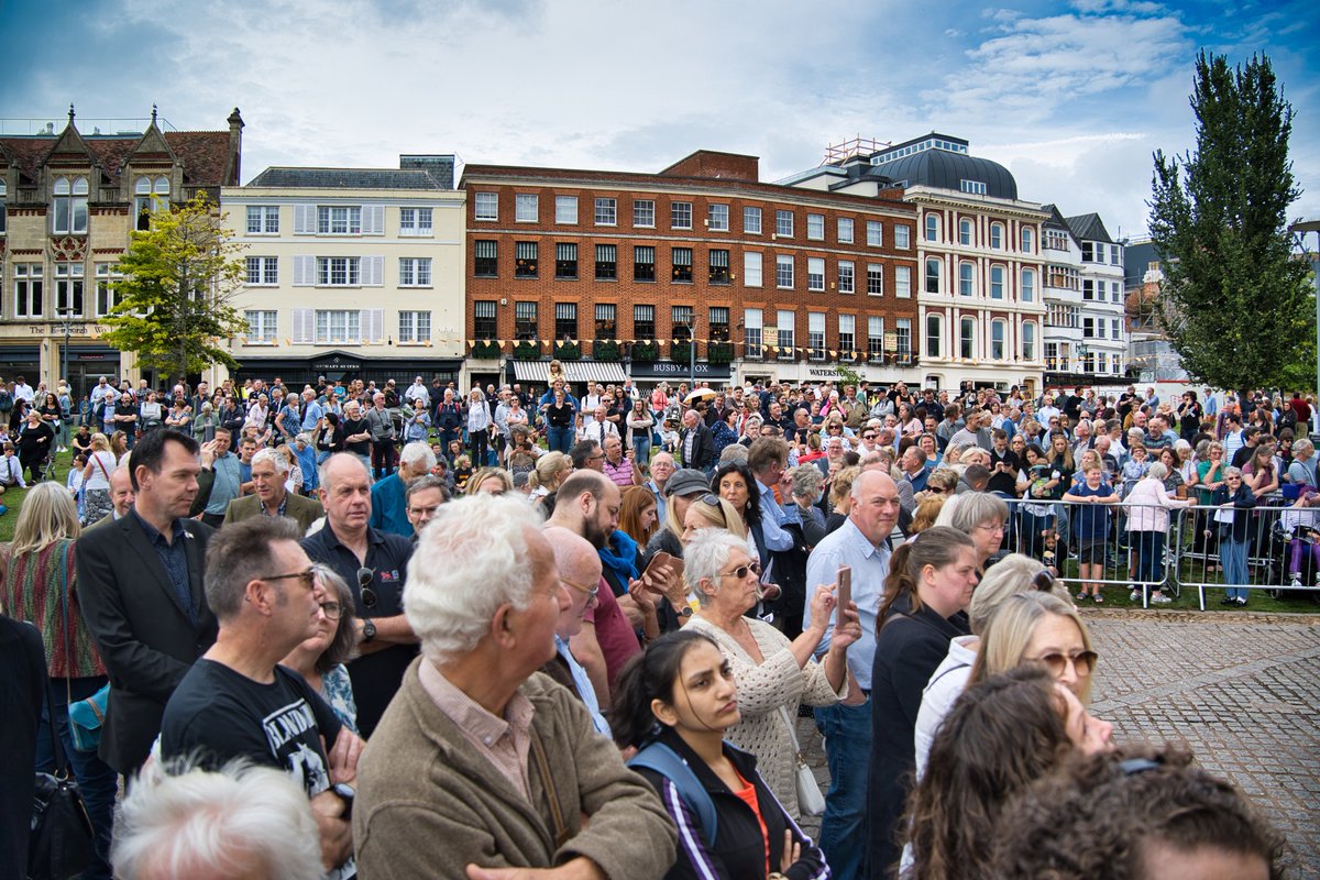 A few of my favourite images from yesterdays Proclamation at Exeter Cathedral. I also met the Queen whilst on duty at the Cathedral in 1983 so it was a special place for me as well...<a href="/ExeterCathedral/">ExeterCathedral</a>  <a href="/DC_Police/">Devon & Cornwall Police</a> <a href="/ExeterCouncil/">Exeter City Council</a> <a href="/DCPolVolunteers/">Devon and Cornwall Police Volunteers</a> @ChSuptDanEvans #procalamtion2022