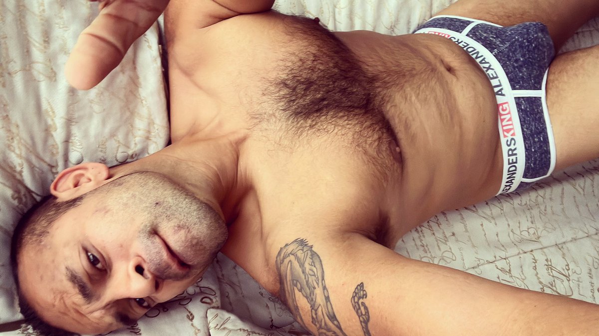 ivbarra's tweet photo. Excelente inicio de semana guapuras! 

#sexygay #pride #bed #boyinbed #gay #beard #gaybeard #bear #gaybear #sexyboy #picoftheday #fotodelfia #histergay #orgullo #lgbtqi+ https://t.co/cCCUEC7Gtw