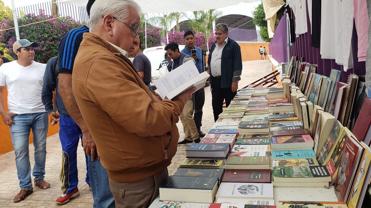 ¡Aquiles Córdova es un sabio!
- Juan Manuel Celis Aguirre
Leer la obra periodística del líder de los pobres mexicanos, nos educará y nos enseñará a razonar dialécticamente. Leamos y estudiemos este nuevo libro titulado “2021: Los puntos sobre las íes”.
m.facebook.com/story.php?stor…