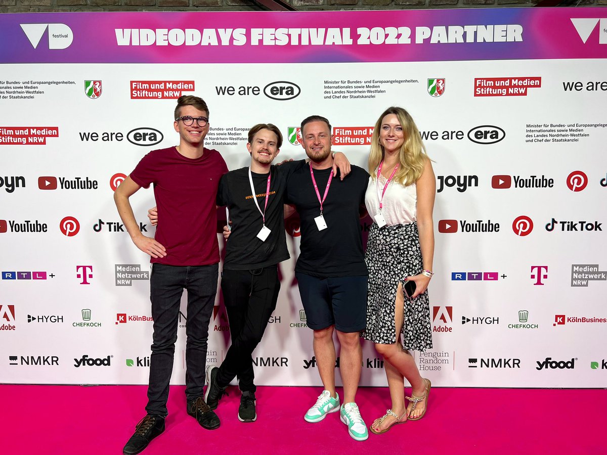 Die Branchen-Dinos trafen auf die New Kids on the Block, Talente aller Nischen, Plattform-Trends u. gesellschaftsrelevante Themen bestimmten das Programm- das war das @vdfestival 2022. Für mein Comms Team war es auch ein aufregender Interviewmarathon, der sich gelohnt hat🙏🏻