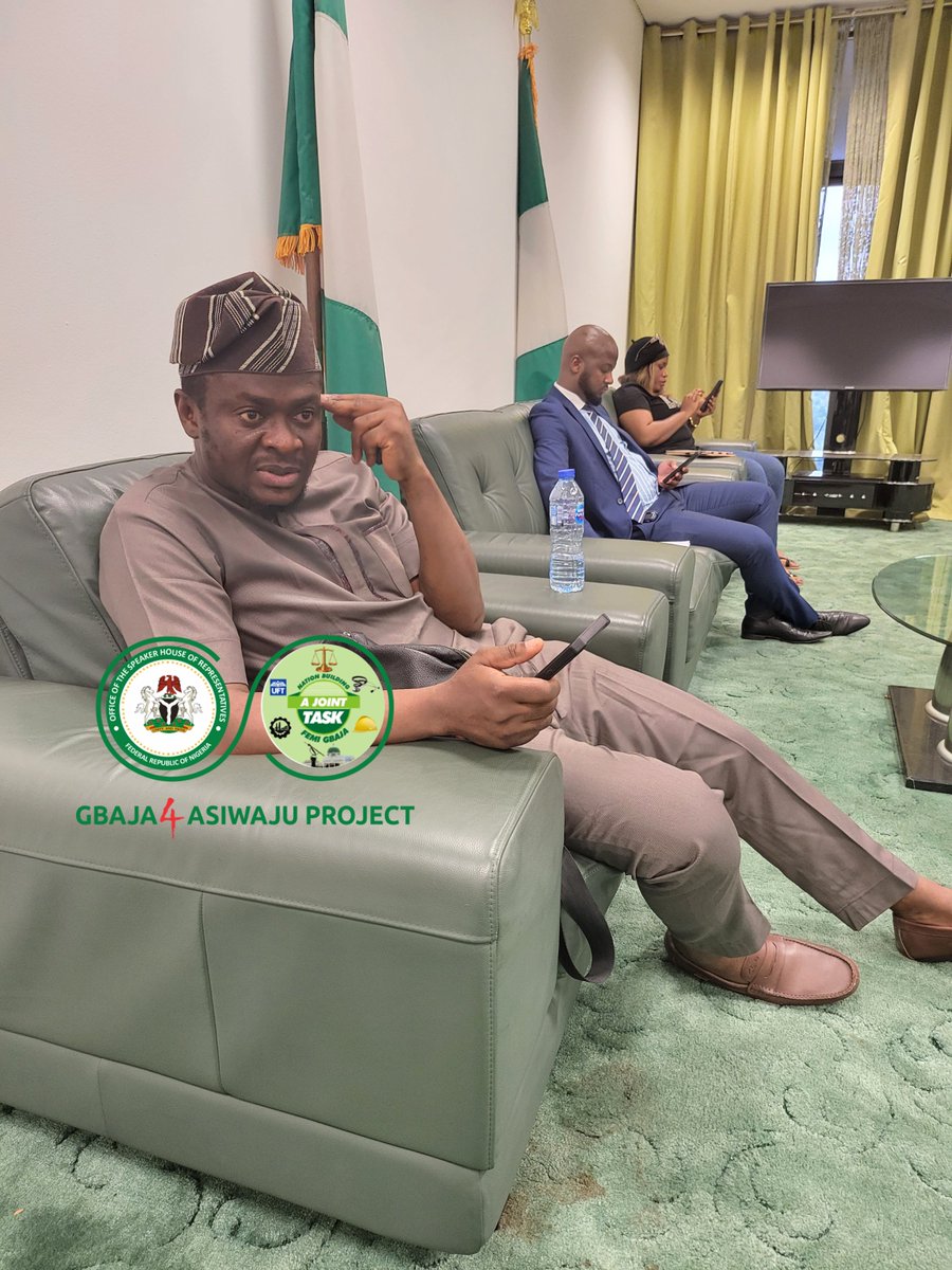GBAJALNT2025's tweet photo. At our strategic weekly meeting to foster supports for @officialABAT
The #Gbaja4Asiwaju project Team is working assiduously to promote and provide necessary supports to ensure the Presidency of Asiwaju Bola Ahmed Tinubu | Asiwaju Bola Ahmed Tinubu
#Gbaja4Asiwaju #GPVN https://t.co/Df4A8ahVoJ