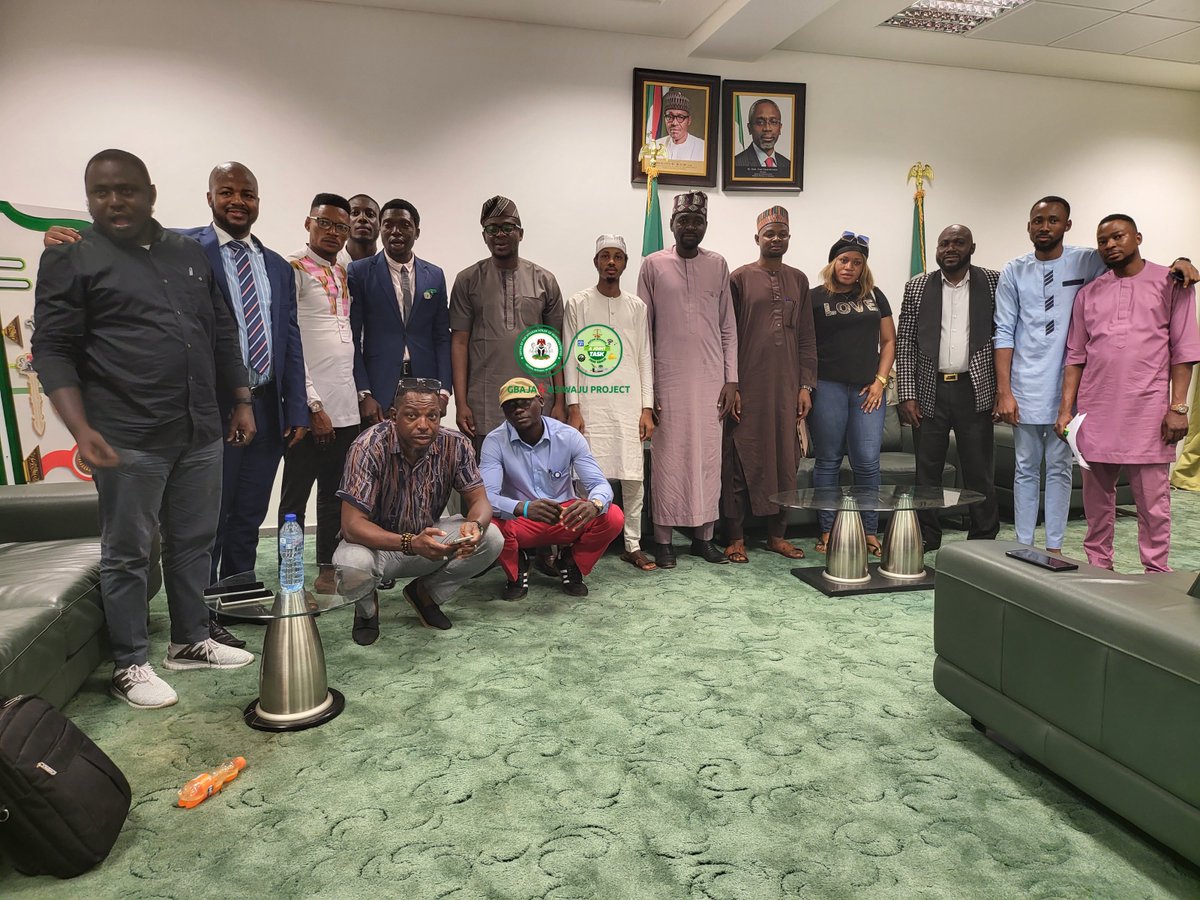 GBAJALNT2025's tweet photo. At our strategic weekly meeting to foster supports for @officialABAT
The #Gbaja4Asiwaju project Team is working assiduously to promote and provide necessary supports to ensure the Presidency of Asiwaju Bola Ahmed Tinubu | Asiwaju Bola Ahmed Tinubu
#Gbaja4Asiwaju #GPVN https://t.co/Df4A8ahVoJ