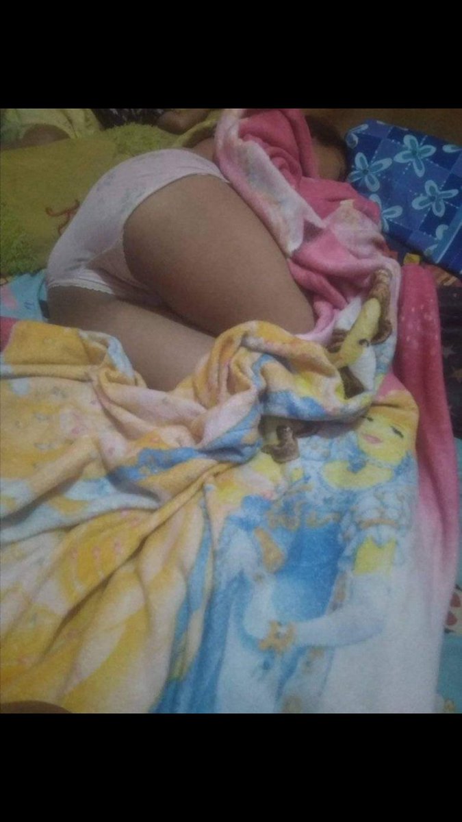 Bilkiz11's tweet photo. Tante tidur nya tlanjang https://t.co/pw9DLuuhlU
