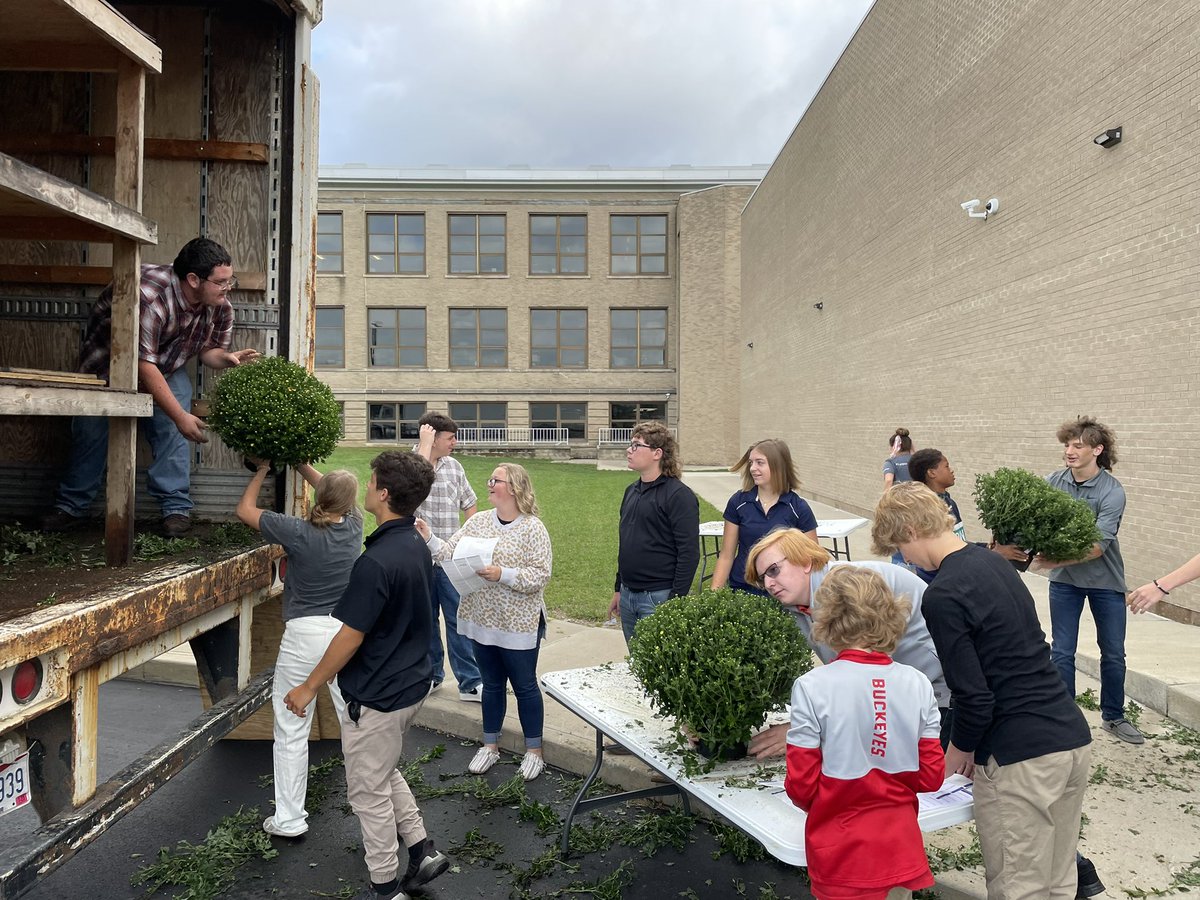 Happy Mum Day…Monday! <a href="/GIMiddleSchool/">GISA Middle School</a> <a href="/GIAcademy/">Global Impact STEM Academy</a> <a href="/FFA_GISA/">Global Impact FFA</a> First round being delivered today and next round coming in tomorrow! Thank you to all members for their help unloading today!