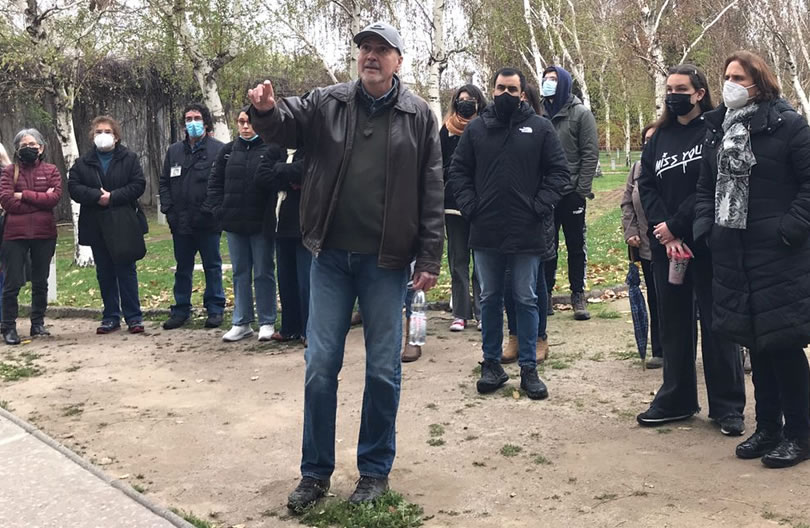 villa_grimaldi's tweet photo. Con diversos actos y manifestaciones miles de chilenos conmemoraron el 49 aniversario del 11 de septiembre de 1973, Uno de los espacios donde se realizan todos los 11 de septiembre diversas actividades en memoria de los caídos, es el museo Villa Grimaldi https://t.co/xQNzXNf6Uq https://t.co/58hjRoFOfA