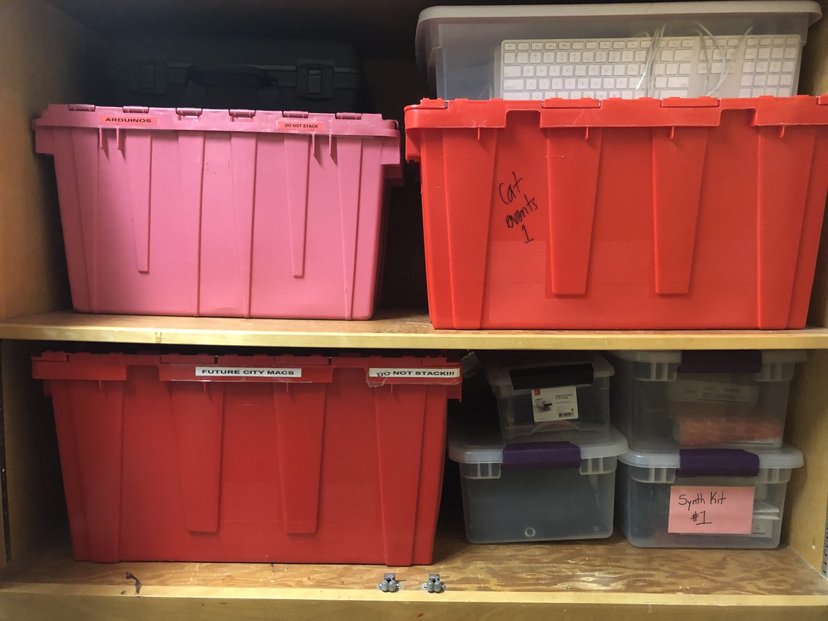 JPMSSTEAM's tweet photo. Photos of the new and improved JPMS Maker Space! @MPS_JusticePage @MPS_News @MPS_Washburn https://t.co/nwXVi7sewe