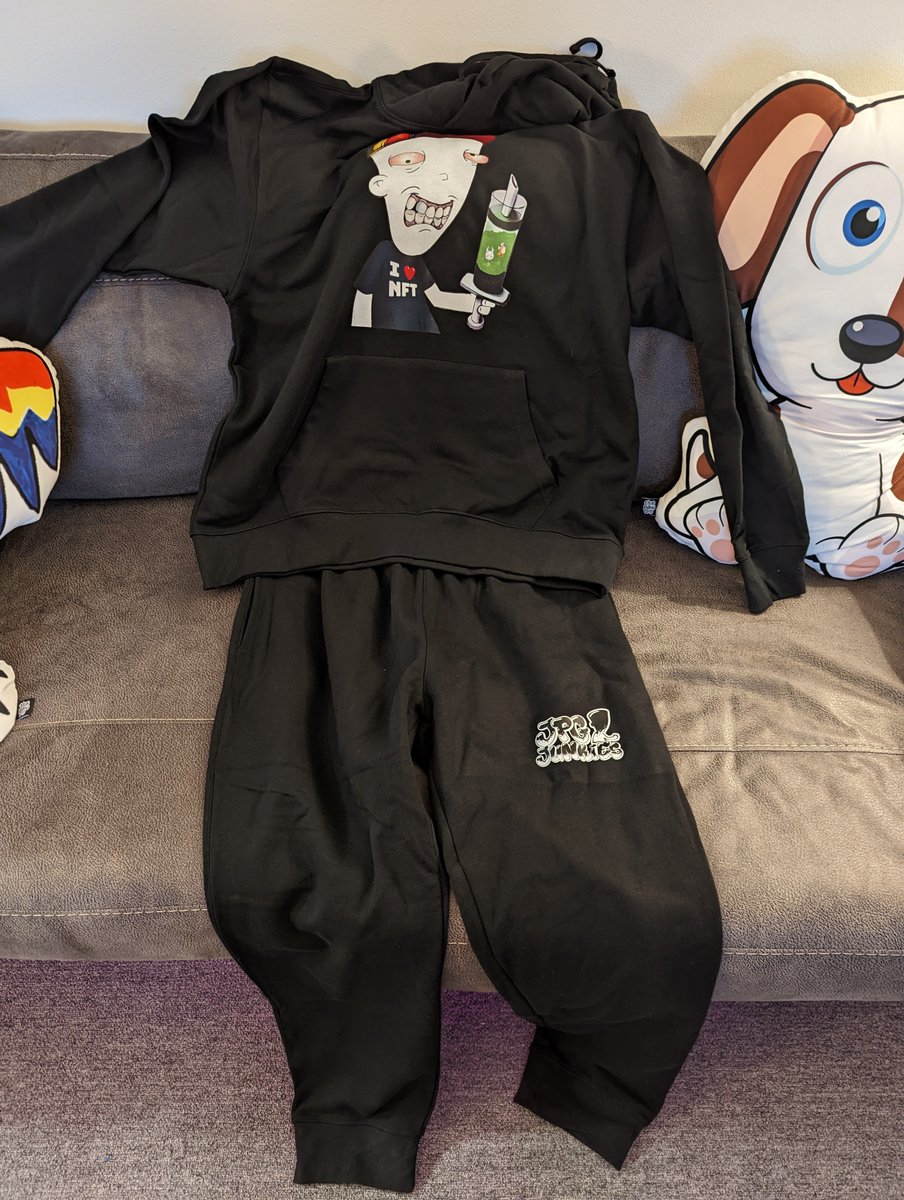 GIVEAWAY! JPG Junkie Hoodie/Pants combo! Winner chosen in 72 hours 

To win:
follow @TheJPGjunkies 
Tag a friend 
Love Cardano
Be a junkie