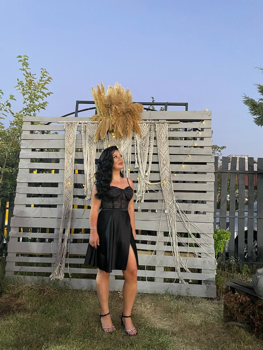 Gelinin kız kardeşi kombinim nasıl ama ???