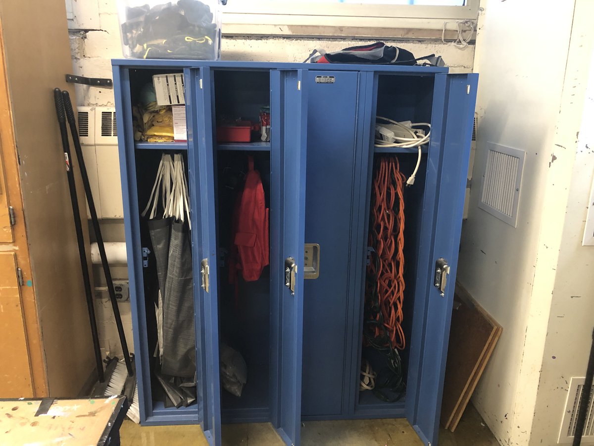 JPMSSTEAM's tweet photo. Photos of the new and improved JPMS Maker Space! @MPS_JusticePage @MPS_News @MPS_Washburn https://t.co/yREFJ6gOBj