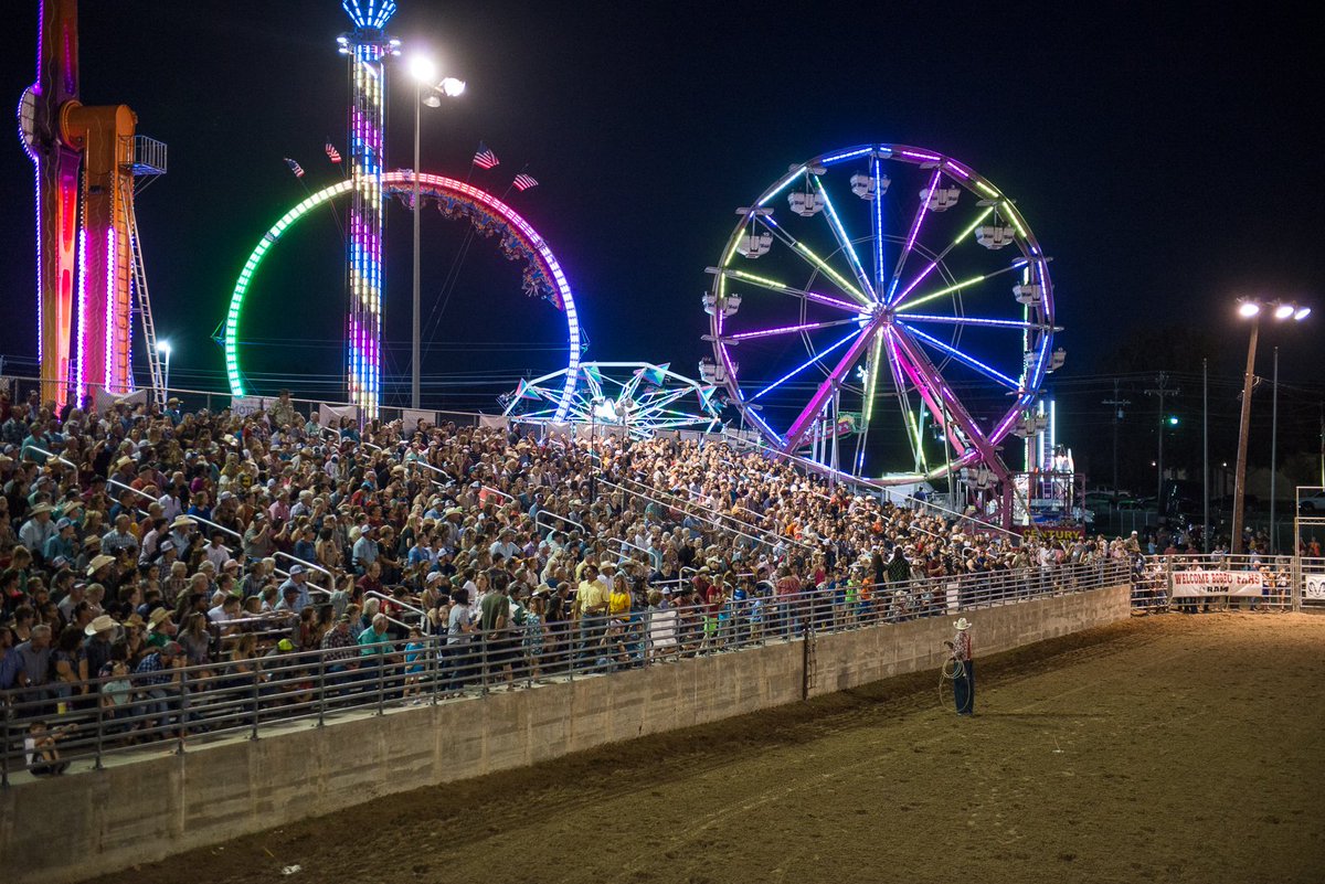 visitbrenham's tweet photo. It's time for the oldest county fair in Texas! This week is full of Washington County Fair festivities, events, and live music. Check our stories or website for details!
☀️
☀️
☀️
☀️
#brenham #visitbrenham #brenhamtexas #brenhamtx #washingtoncounty #washingtoncountyfair https://t.co/MNN7OGMh7X