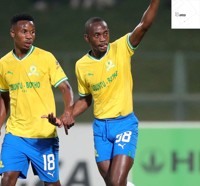 18Area1's tweet photo. Peter Shalulile (6) has scored more goals than Kaizer Chiefs (5) in the DSTV Premiership this season! 

#18Area #DSTVPremiership https://t.co/rkn5LeMqvx