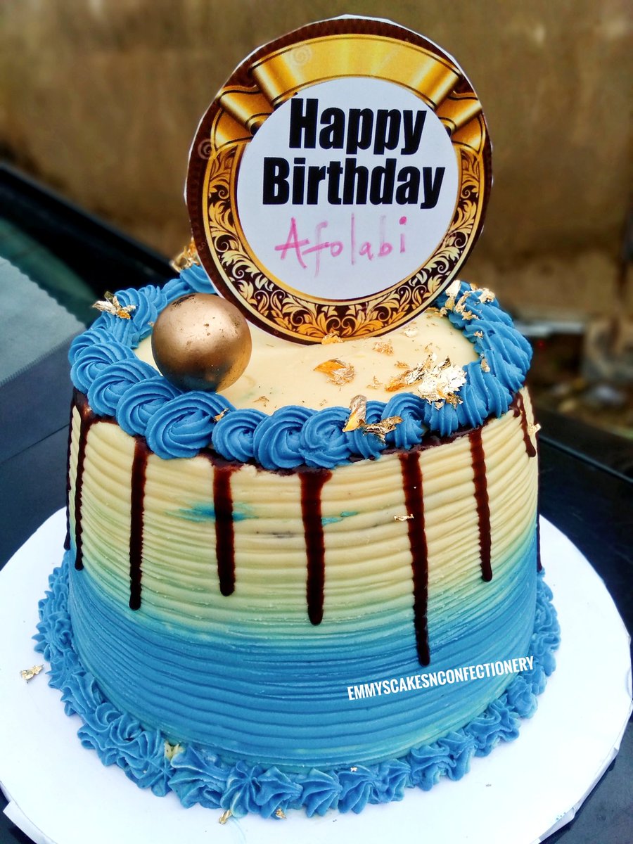 Yummy Chocolate Cake

#emmyscakesnconfectionery 
#cakesinmagboro #birthdaycake #chocolatecake #cakesinlagos #cakesinprayercity #cakesinmagboro #cakesinmagodo #cakesinibafomowe