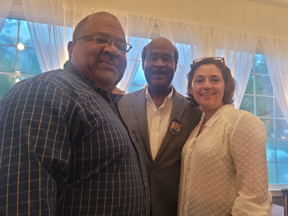 VoteKateStewart's tweet photo. Can’t think of a better way to kickoff the week — breakfast with a crowd at Zinnia listening to @iamwesmoore. @mddems #allbluein2022 https://t.co/2y6jUS9nvV