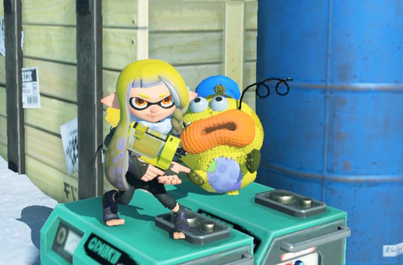 chacochacooo's tweet photo. バンカラ街とオルタナでイカちゃんの色が変わってる🦑 #スプラトゥーン3 #Splatoon3 #NintendoSwitch https://t.co/28EQS6JYCT