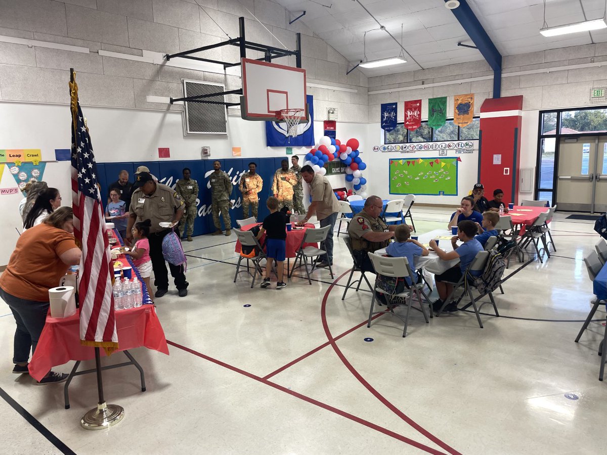 LampasasKWE's tweet photo. Mrs. Warren, our AMAZING counselor, organized a breakfast for our First Responders!  Thank you for keeping our community safe and for all the sacrifices you make for others!  Servant Leaders💙💙💙 https://t.co/yOUfw4fJvT
