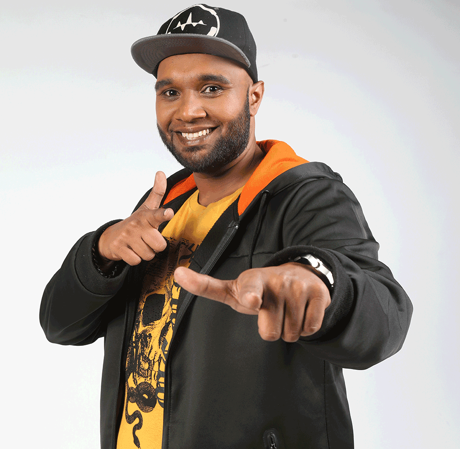 phxtabloid's tweet photo. On the Couch with Nicholas Pillay

Full interview here https://t.co/BpYwvP6sdI

#phoenixtabloid #tabloidnewspapers #communitynews #OTC #LotusFM #Dj https://t.co/GMMQh4tM9e