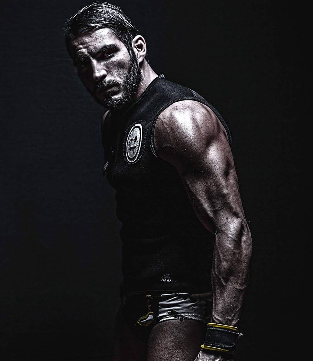 GarganoSource's tweet photo. Daily Photo #JohnnyGargano #JohnnyWrestling #WWE #WWERAW https://t.co/bIB5WwKC6h