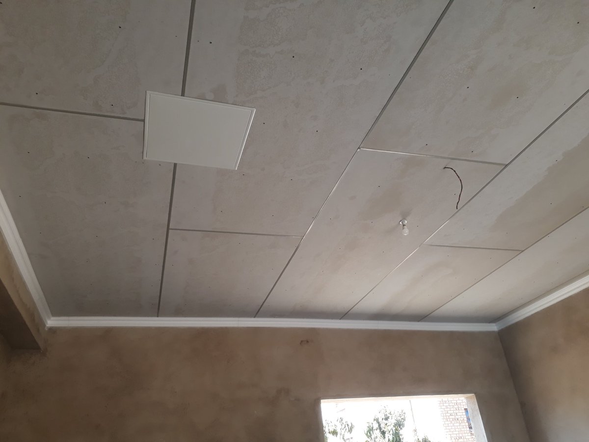 solomonsodrigo7's tweet image. For all your carpentry work ...we available in polokwane 🛠🤘... DM