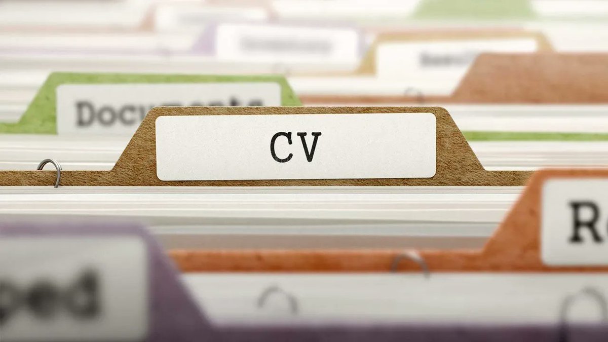 CareerReload's tweet photo. How to Choose the Right Resume Template 
▸ https://t.co/NB52lxeoCR 

@kat_boogaard 
#ResumeTemplate #CVtemplate #ResumeExample #ResumeLayout #ResumeFormat https://t.co/4a9A9iFSsK