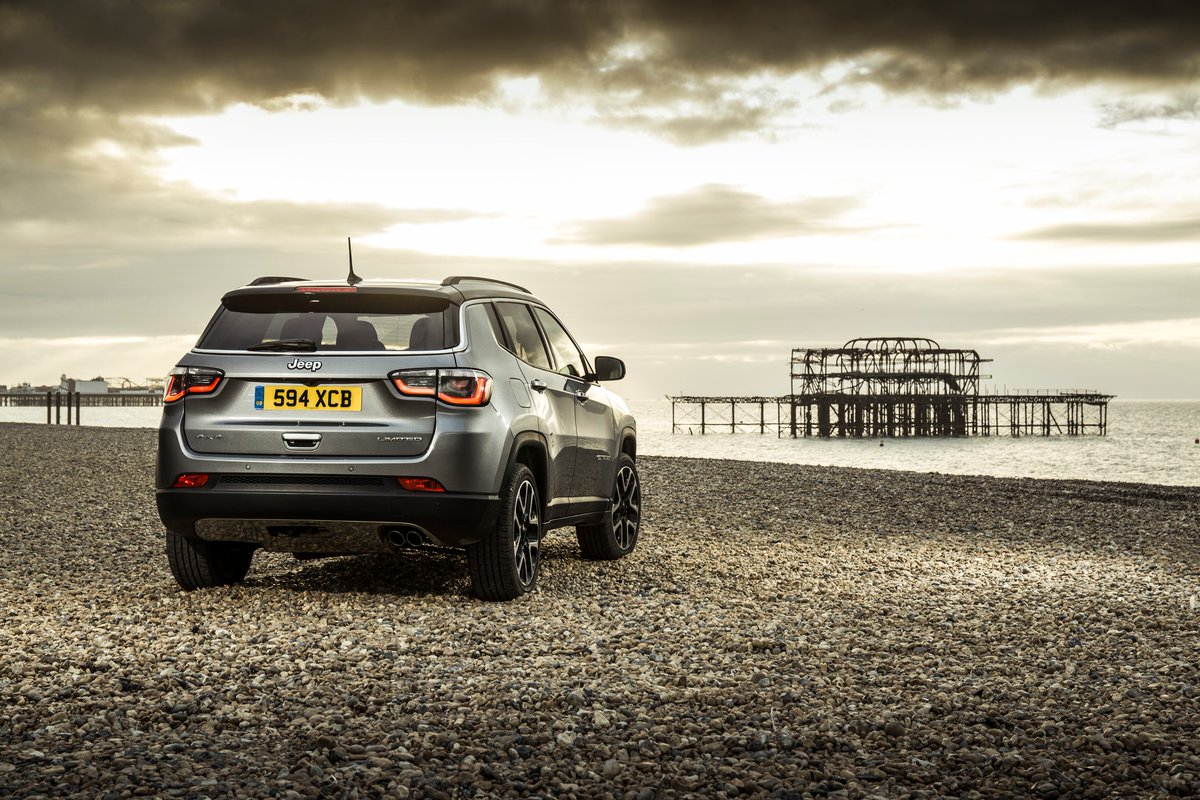 SnowsJeep's tweet photo. 𝗝𝗘𝗘𝗣 𝗖𝗢𝗠𝗣𝗔𝗦𝗦 𝗡𝗜𝗚𝗛𝗧 𝗘𝗔𝗚𝗟𝗘 𝗦𝗢𝗟𝗜𝗗 𝗕𝗟𝗔𝗖𝗞.
Choose between low monthly payments or a lower deposit with these two limited-time offers from Snows Jeep*.

View offers here: https://t.co/Lz1OjoclOA 

*T&amp;Cs apply. https://t.co/t0BRrMM88J