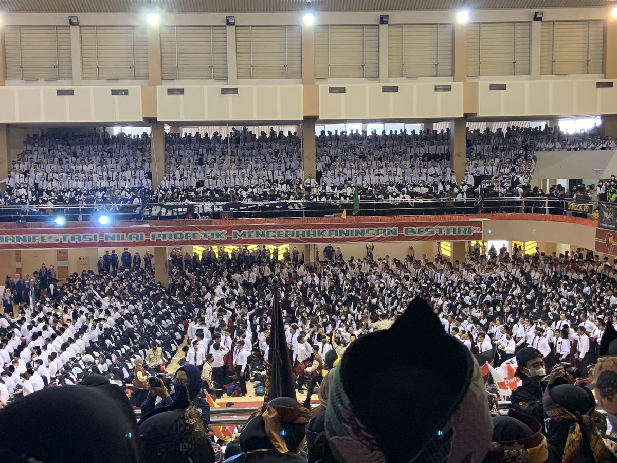 silviszzz's tweet photo. Kesan saya selama mengikuti mataf UMY seru,produktif,mantapp
Pesannya semoga UMY makin jaya,jaya,jayaaa❤️‍🔥

#ManifestasiNilaiProfetikMencerahkanInsanBestari
#MATAFUMY2022 #UniversitasMuhammadiyahYogyakarta https://t.co/0JghLl2srq