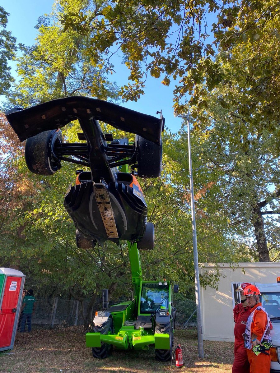 itsIightsout's tweet photo. it a bird? Is it a plane? No its Daniels MCL36 on a crane https://t.co/NFRdSQffgD