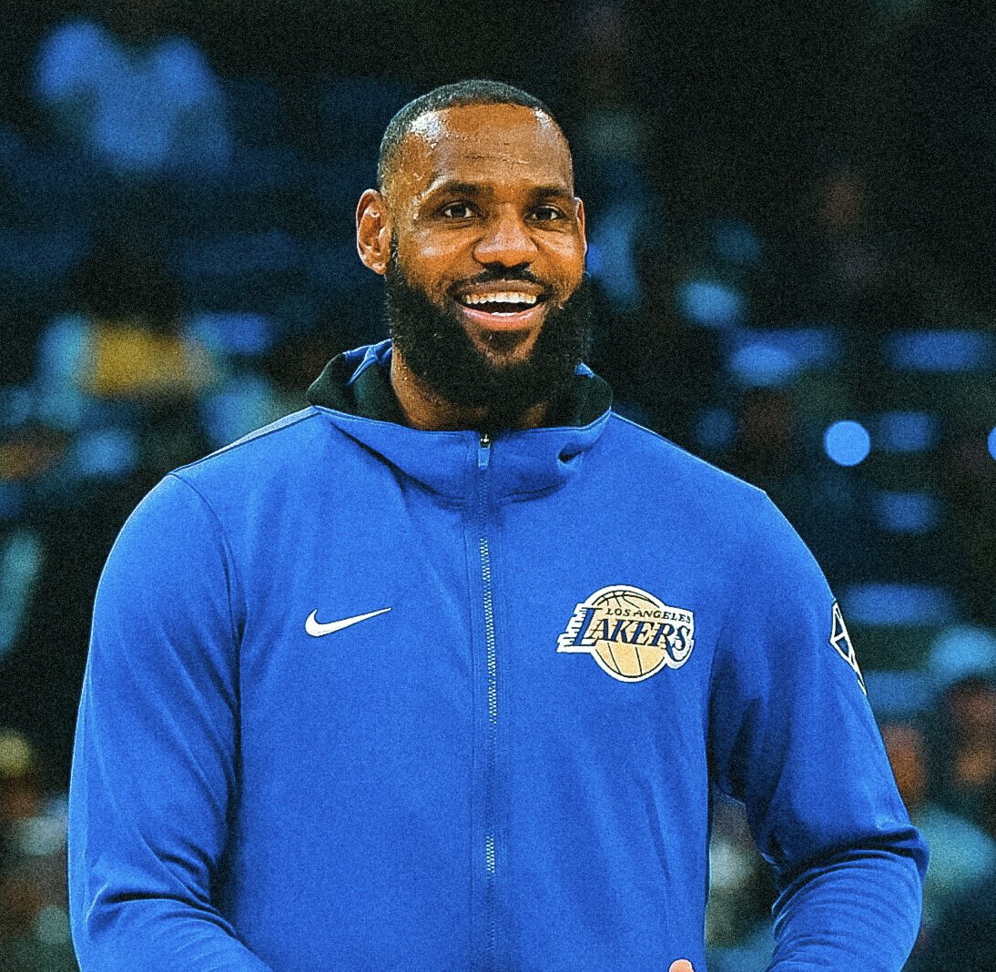 NBAMemes's tweet photo. One day an NBA season will begin and LeBron will no longer be a part of the league. Let’s not take his greatness for granted 🙏🏽 https://t.co/zqcbRnmMeV