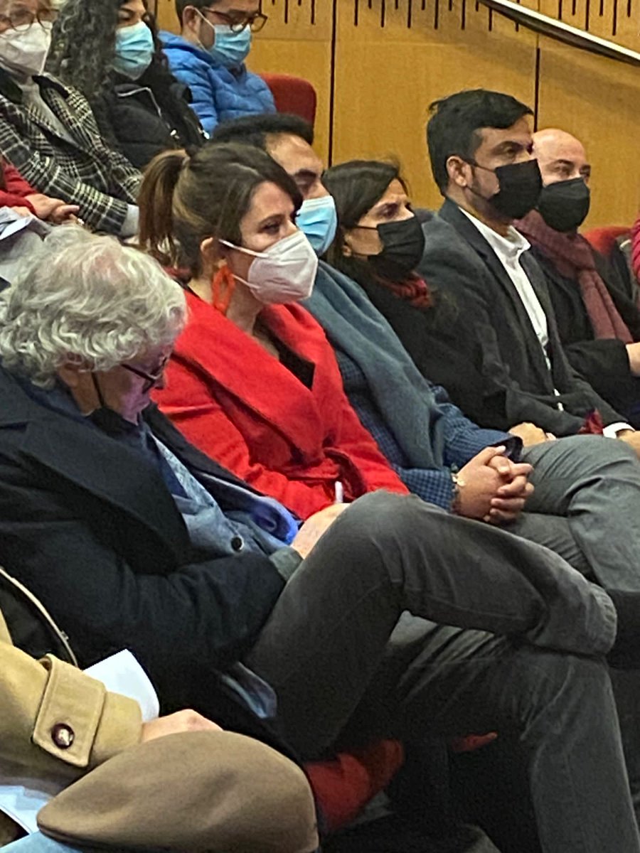 MinjudhRM's tweet photo. Lanzamiento de la Mesa Abierta de Memoria y Derechos Humanos junto a nuestro Seremi @JaimeFuentesPu, y sus colegas @dazajorge01 @mop_rm, @GermanPino2020 @MetroBBNN, Alejandra Jimenez @Culturas_RM  además de @contimartinez @DPR_RM y  @HOberreuter @SubseDDHH
#MemoriaParaElFuturo https://t.co/Omcf98uEGN