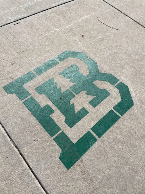 Thank you to <a href="/CoachJB_Brown/">Coach 'JB' Brown</a> and <a href="/BreskeJosh/">Coach Breske</a> for the great visit to Spearfish. Great atmosphere for Black Hills Football. Go Jackets!