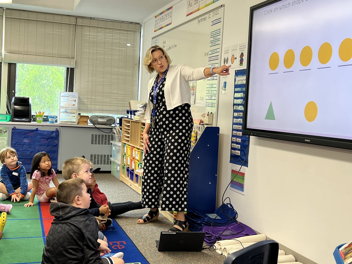 East Farms School (@ef_fct) on Twitter photo Mrs Woelfel aka “madam mindset” talking to our <a href="/EF_FCT/">East Farms School</a> kindergarten students about having a growth mindset. #fpsleadingtheway #growthmindset Mrs Woelfel aka “madam mindset” talking to our <a href="/EF_FCT/">East Farms School</a> kindergarten students about having a growth mindset. #fpsleadingtheway #growthmindset