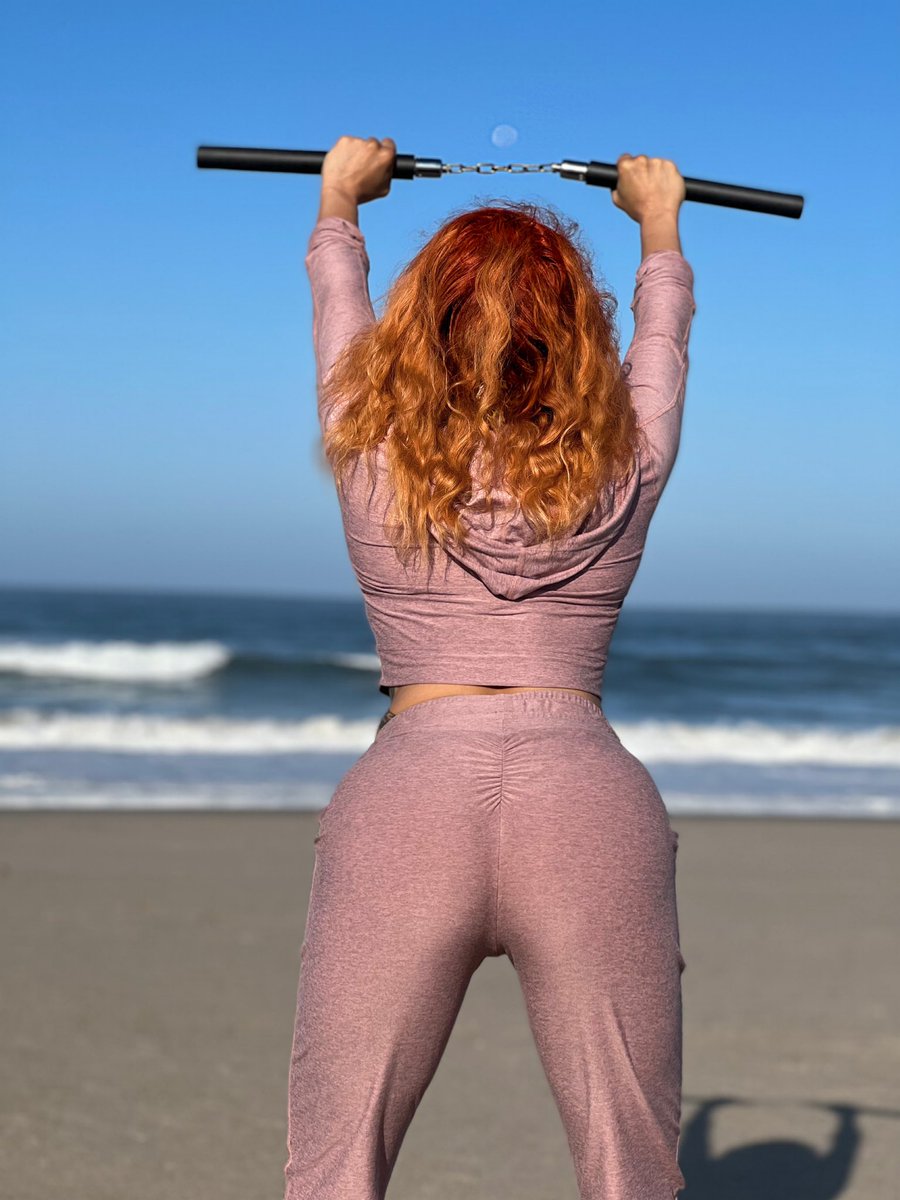 Nicdali's tweet photo. Follow my ass and my martial arts career https://t.co/NoclZHOWOe #nicdali https://t.co/41TnflQrli