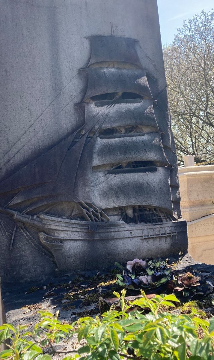 Un voyage dans le temps au Père Lachaise avec Les NécroRomantiques samedi 17 et dimanche 18 septembre à 14h30
RV à l'entrée du cimetière située rue des Rondeaux (métro Gambetta)
Tarif : 20,00 € (gratuit -12ans)
Réservation par SMS : 06 30 13 89 94