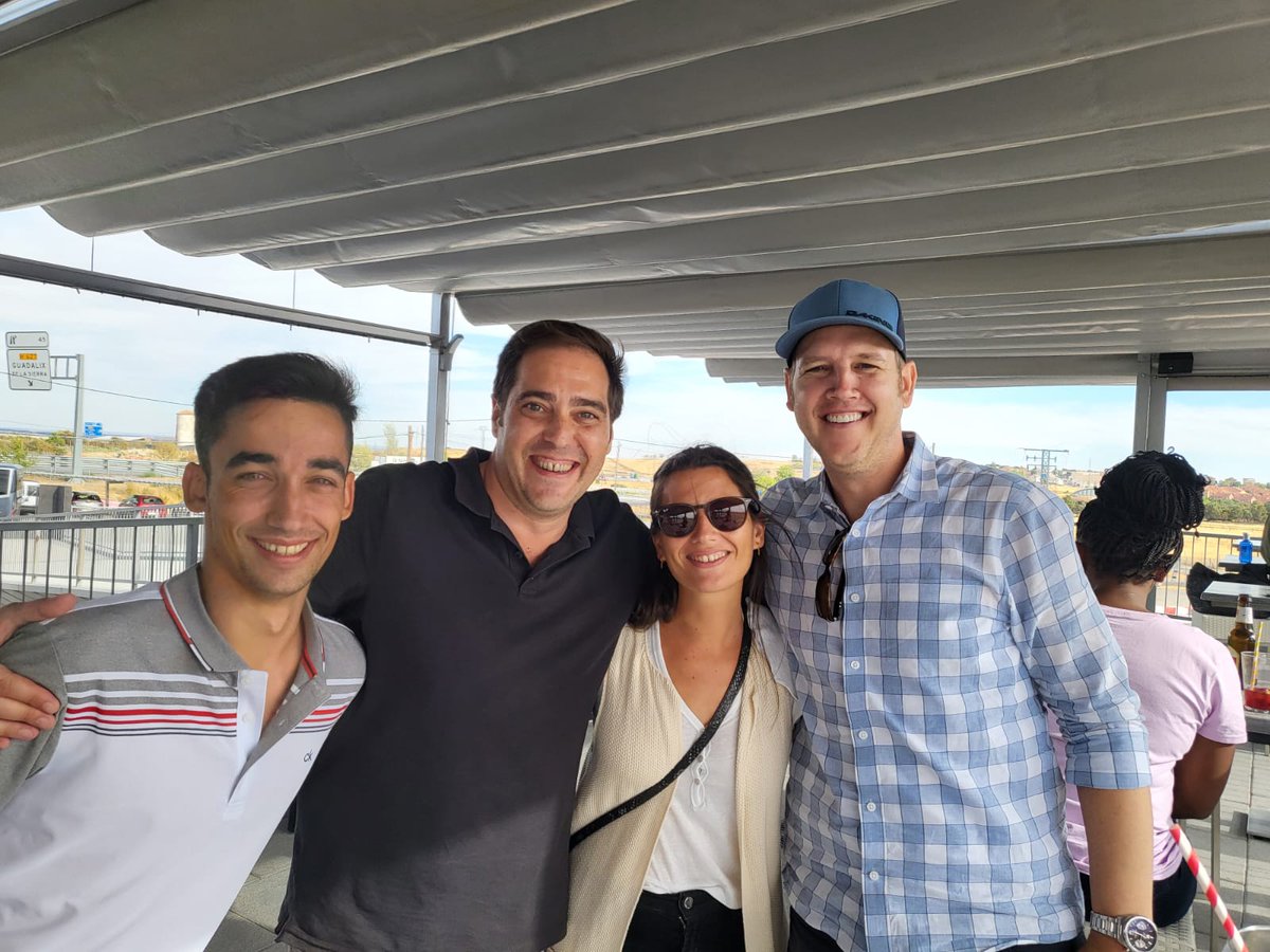 AP_Wireless's tweet photo. After the APW leadership team showed the Spanish team Q2 results, they went on an activity that embodies APWireless' values: the market may be competitive, and that means that we support each other and work shoulder by shoulder! #teambuilding #APWireless https://t.co/38KtqjuOZD