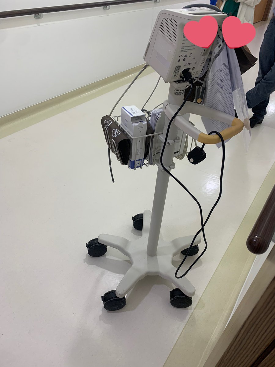 atom877's tweet photo. Antenatal clinical 🤰🏻.
افضل عياده دخلتها ياربي لخبطه مشاعر بين كميه التحطيم والاجهاض😔 وعدم الحمل وبين الفرح والسرور لمن يتأكدون ان الام حامل ولمن يتأكدون ان الجنين سليم والامور ماشيه على نطاق صحيح😭💓💓💓💓يارب ارزق كل من يريد الضنى ويسرلهم وارزقهم برهم يارب https://t.co/V8npSiFcYu