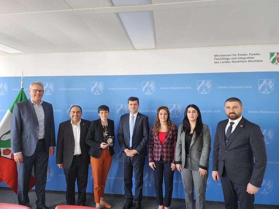 Dr.Ali Tatar (@dralitatar2) on Twitter photo Today, Monday, September 12, 2022, Duhok official delegation visited the Ministry of Labor and Social Affairs, We were received by Mrs. <a href="/JosefinePaul/">Josefine Paul</a> , the minister, at their headquarters in Dusseldorf, the capital of North Rhine-Westphalia in western Germany. Today, Monday, September 12, 2022, Duhok official delegation visited the Ministry of Labor and Social Affairs, We were received by Mrs. <a href="/JosefinePaul/">Josefine Paul</a> , the minister, at their headquarters in Dusseldorf, the capital of North Rhine-Westphalia in western Germany.